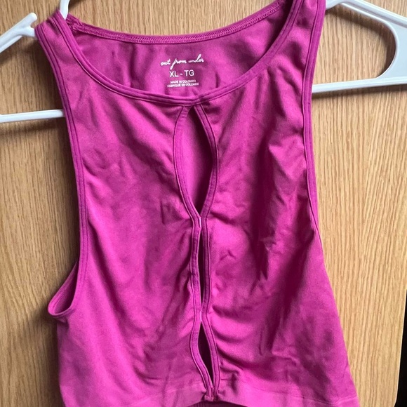 Out from under Violeta keyhole going out top - Picture 2 of 4